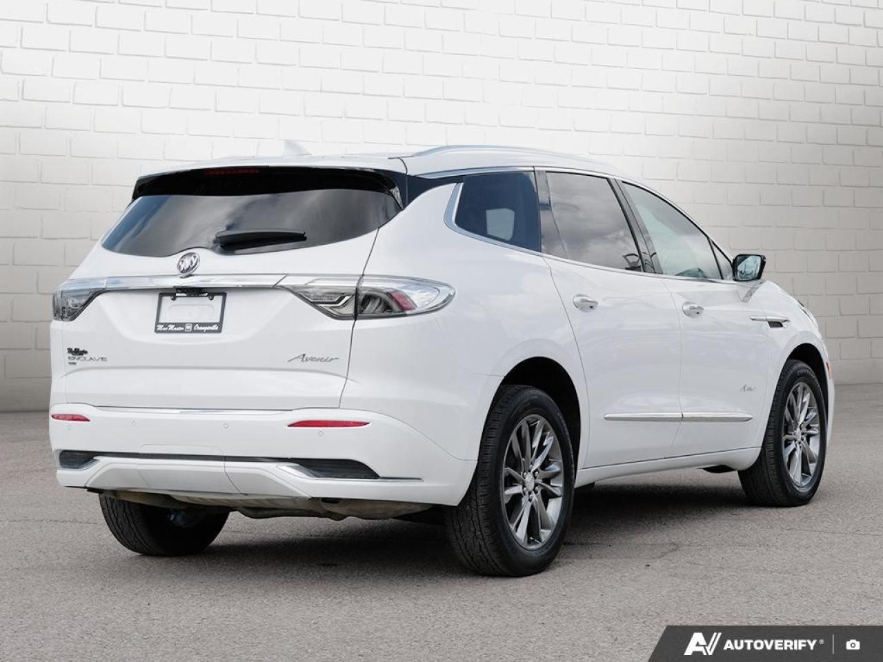 2022 Buick Enclave Avenir AWD Photo4