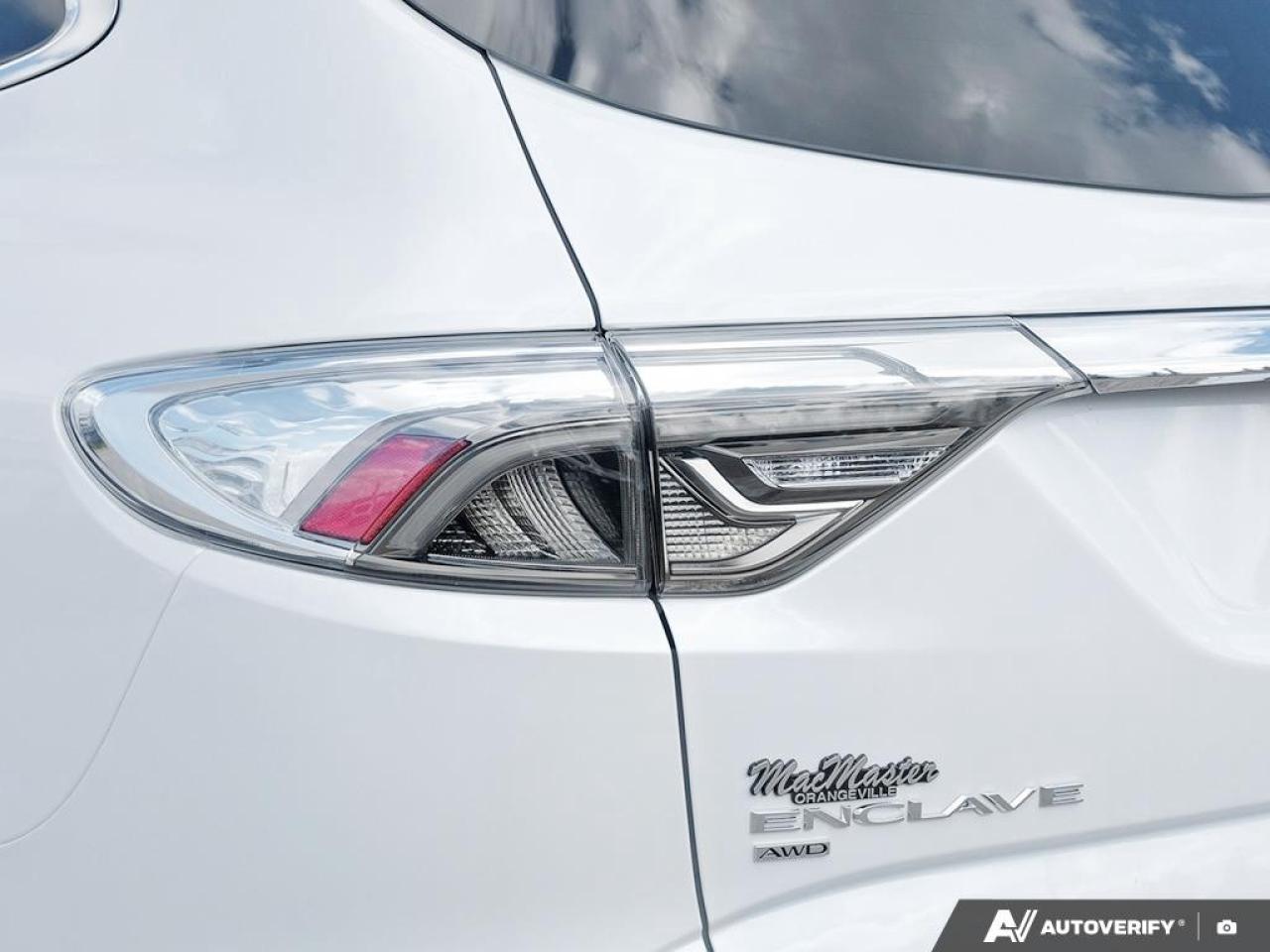 2022 Buick Enclave Avenir AWD Photo