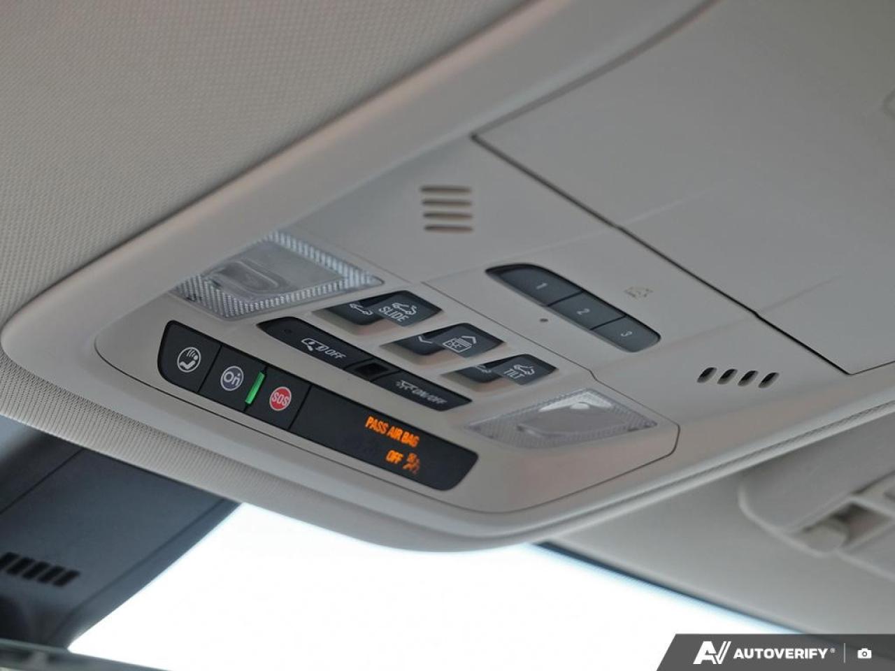 2022 Buick Enclave Avenir AWD Photo