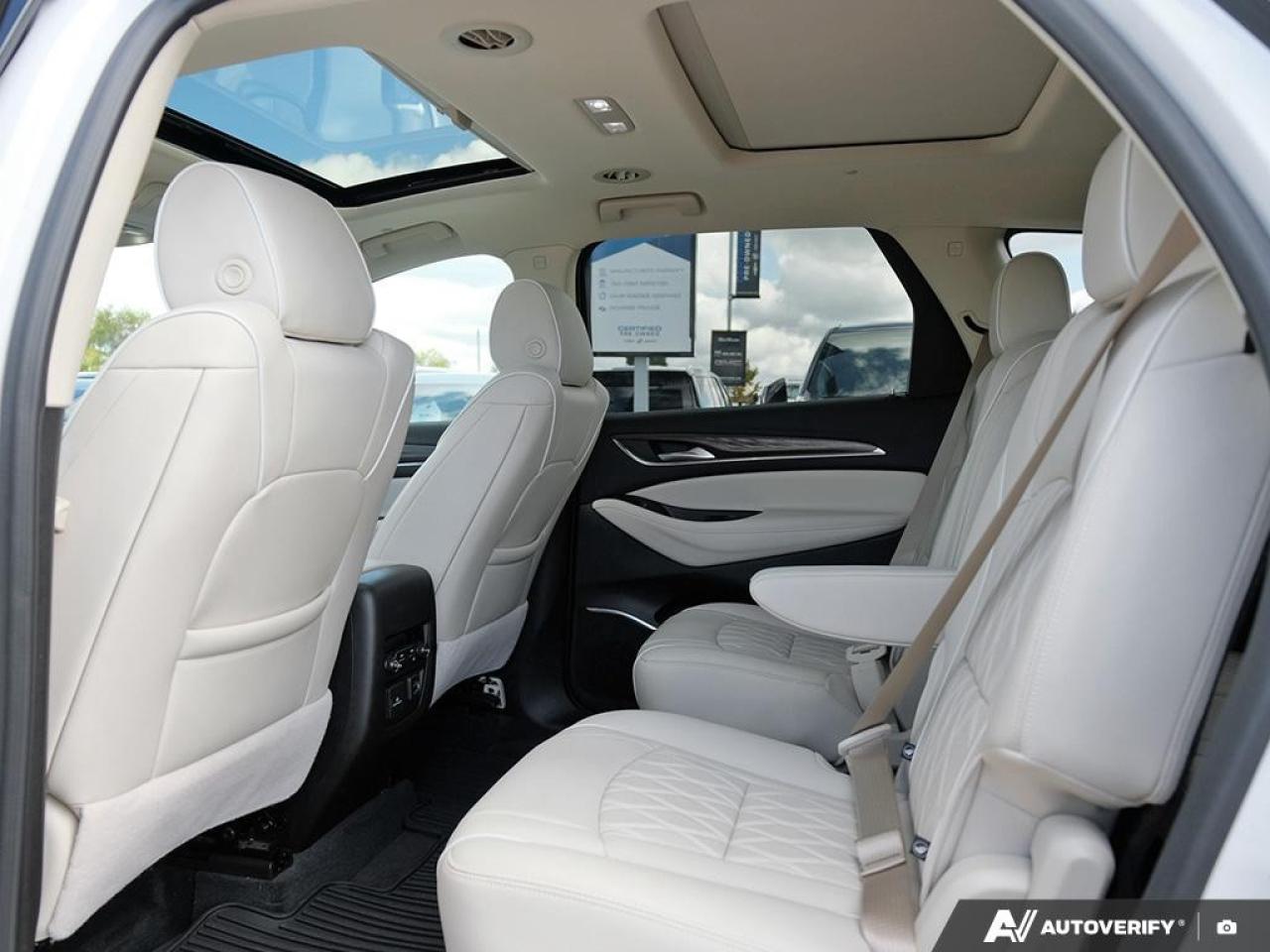 2022 Buick Enclave Avenir AWD Photo