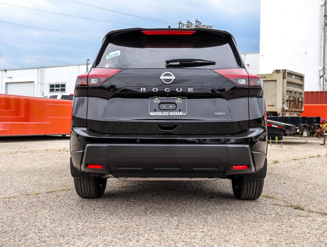 2025 Nissan Rogue SV Moonroof GREAT RATES/GREATV DEAL Photo