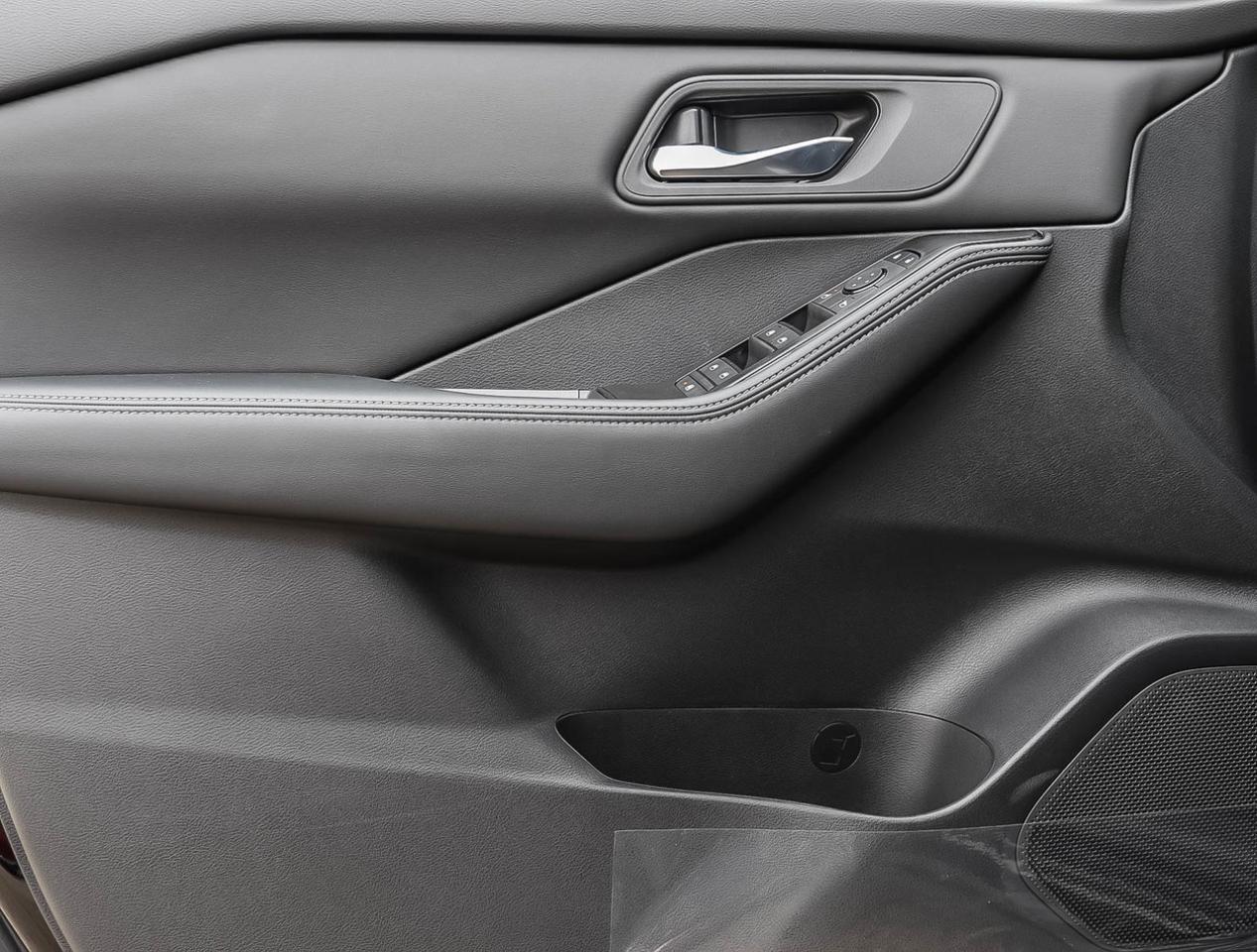 2025 Nissan Rogue SV Moonroof GREAT RATES/GREATV DEAL Photo