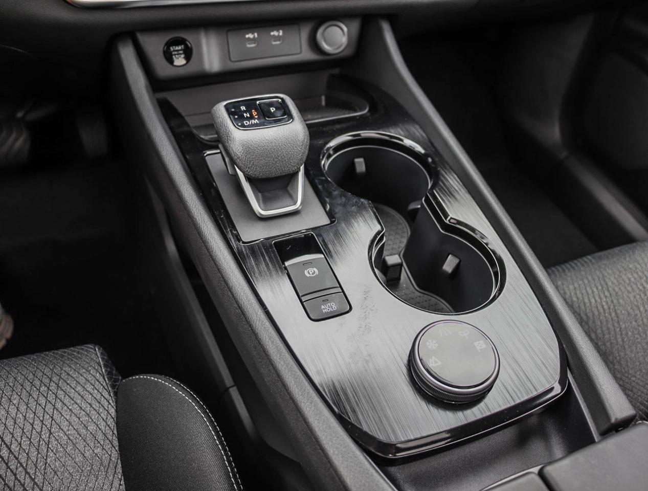 2025 Nissan Rogue SV Moonroof GREAT RATES/GREATV DEAL Photo