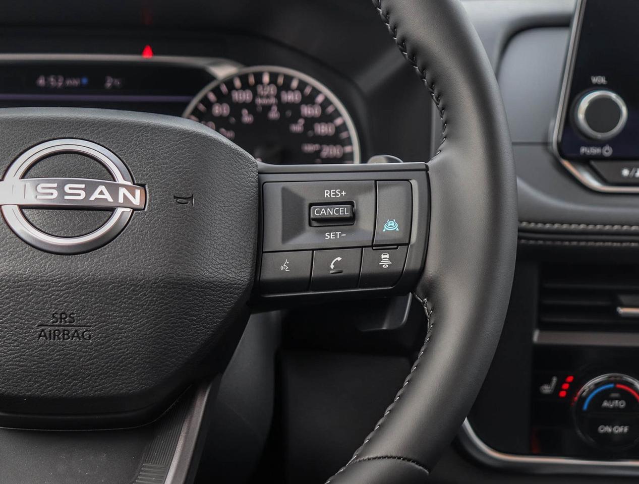 2025 Nissan Rogue SV Moonroof HEATED STEERING   REMOTE START   CARPL Photo