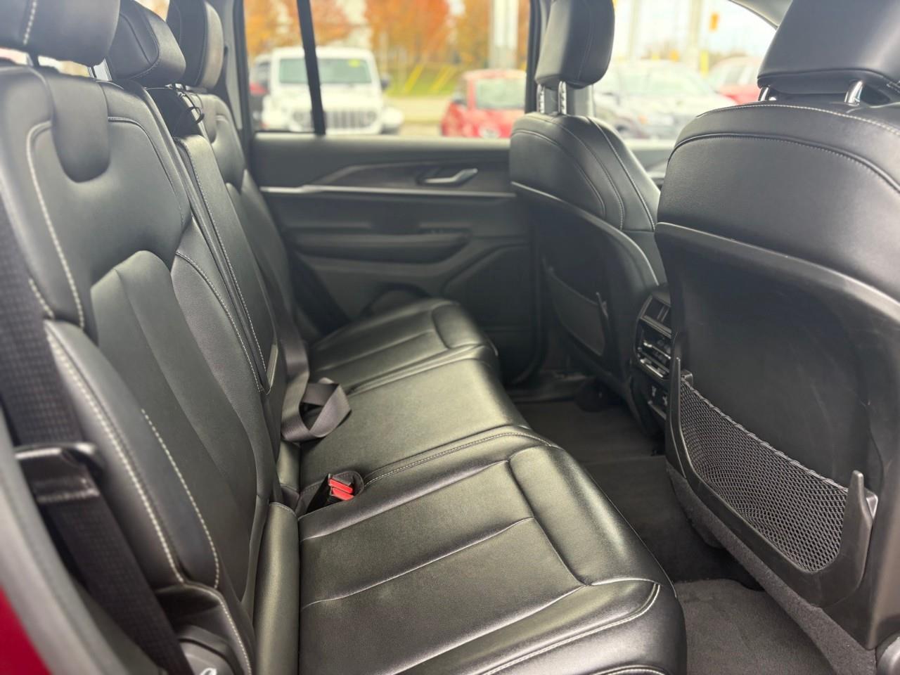 2023 Jeep Grand Cherokee Limited 4dr 4x4 Photo