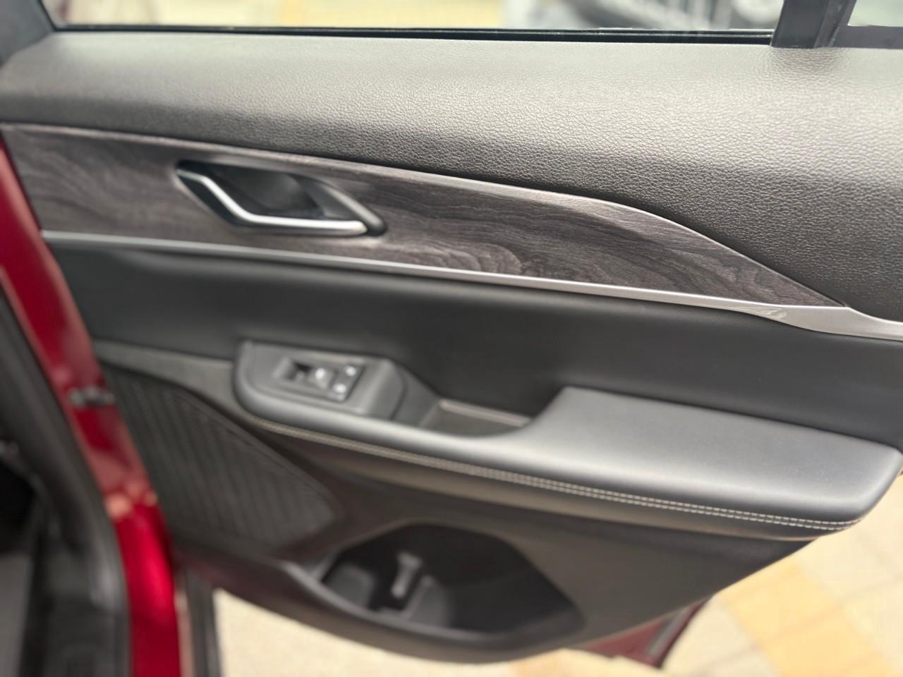 2023 Jeep Grand Cherokee Limited 4dr 4x4 Photo