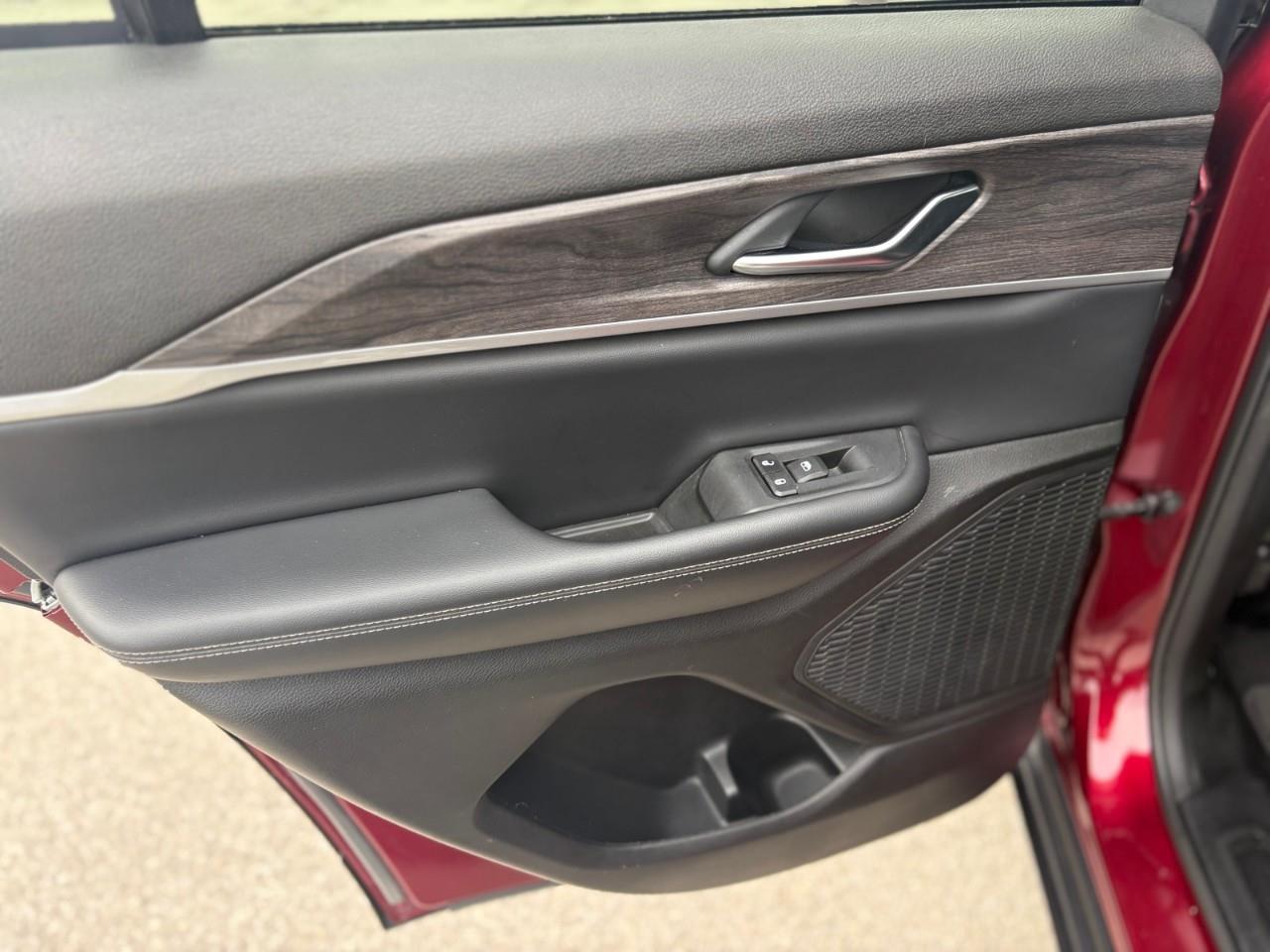 2023 Jeep Grand Cherokee Limited 4dr 4x4 Photo