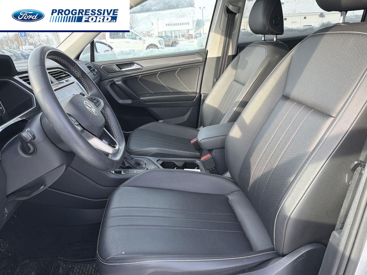 2023 Volkswagen Tiguan Comfortline 4dr All-wheel Drive 4MOTION Photo2