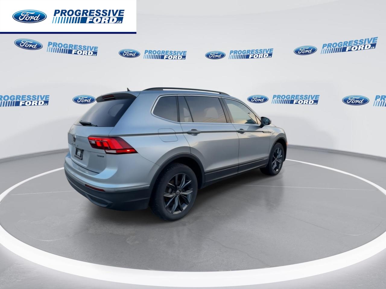 2023 Volkswagen Tiguan Comfortline 4dr All-wheel Drive 4MOTION Photo