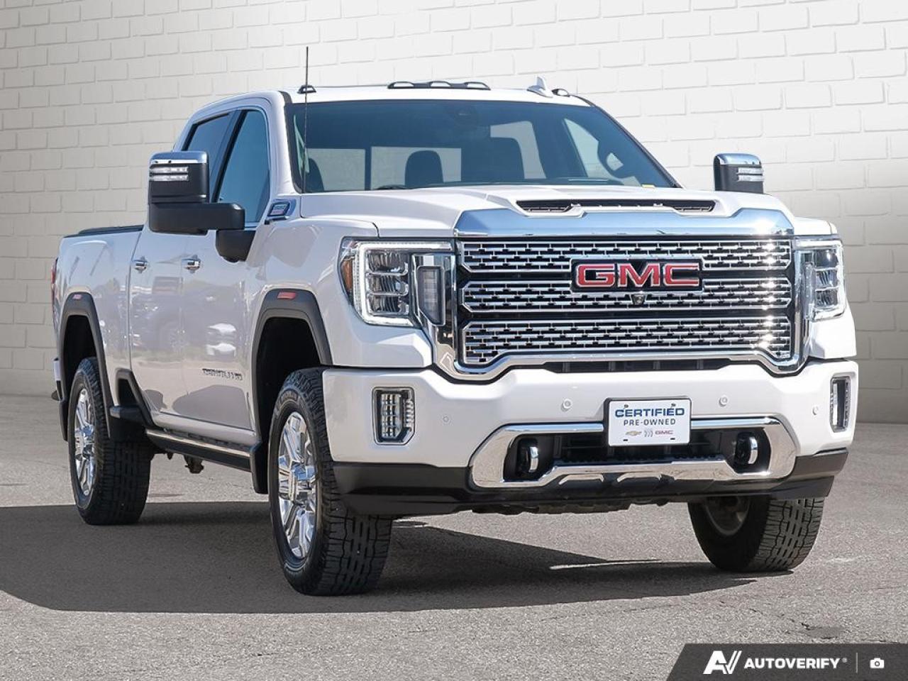 2022 GMC SIERRA 2500HD 4WD Crew Cab Standard Box Denali Photo