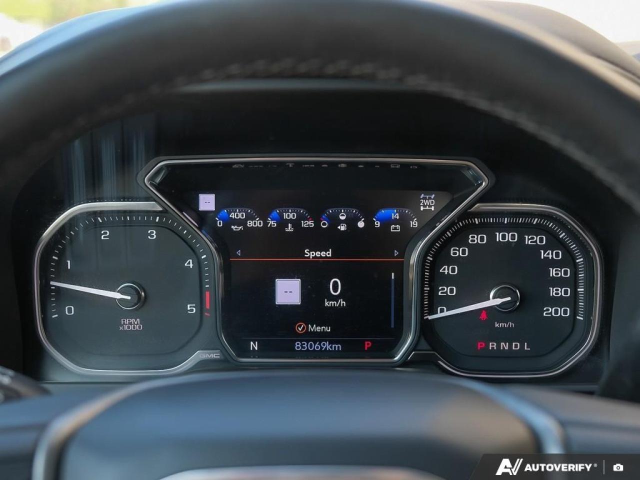 2022 GMC SIERRA 2500HD 4WD Crew Cab Standard Box Denali Photo