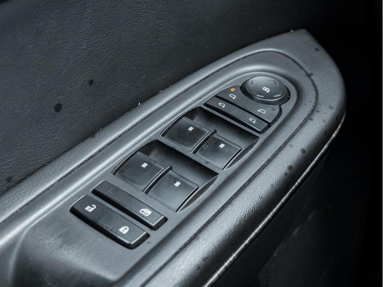 2013 GMC Acadia SLT2 All-wheel Drive Photo