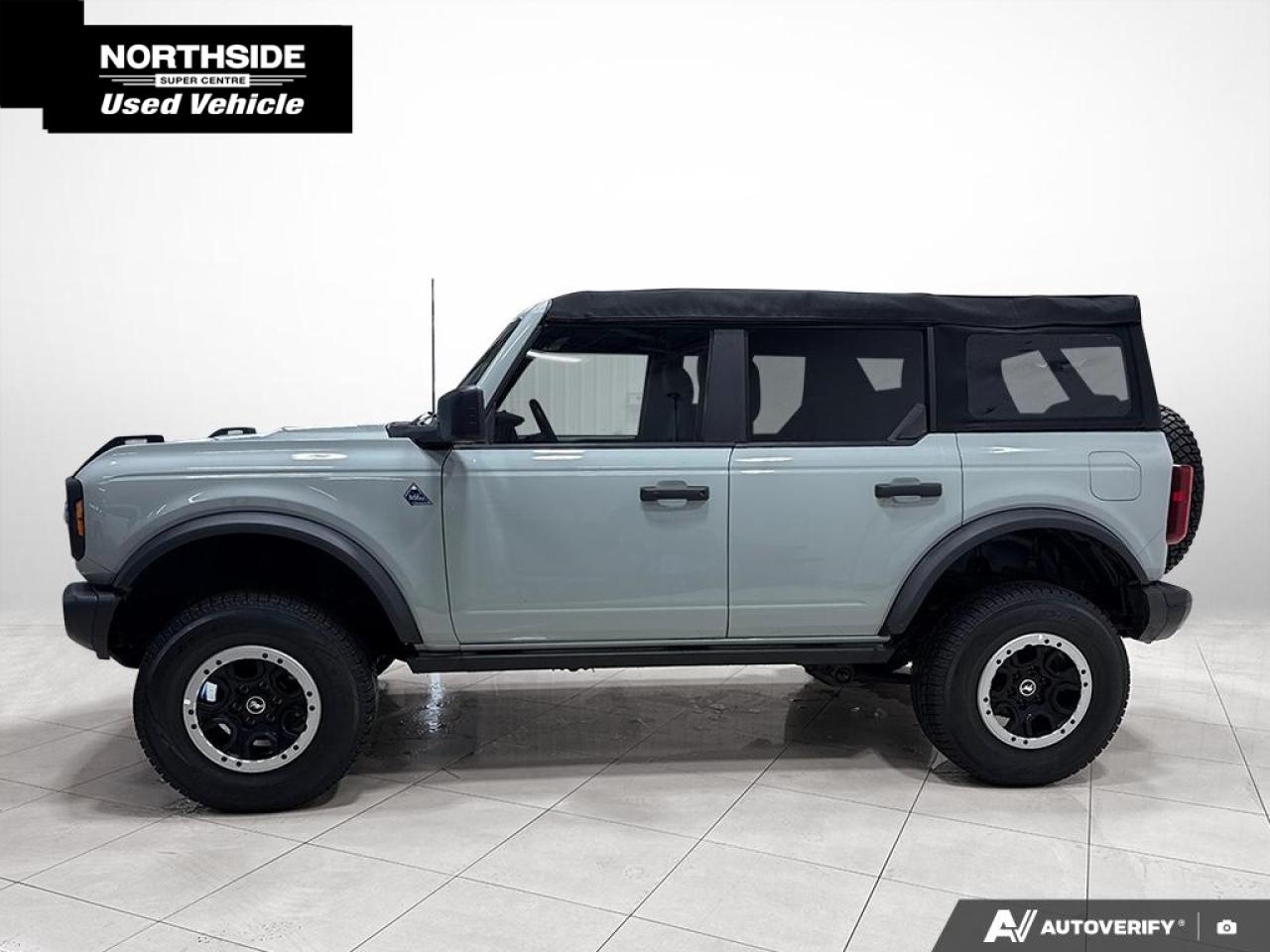 2023 Ford Bronco Black Diamond 4dr 4x4 Photo