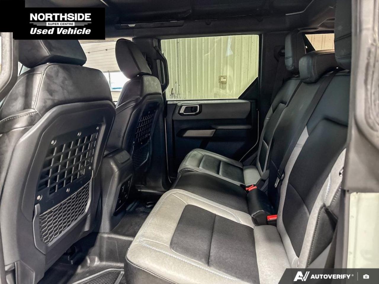 2023 Ford Bronco Black Diamond 4dr 4x4 Photo