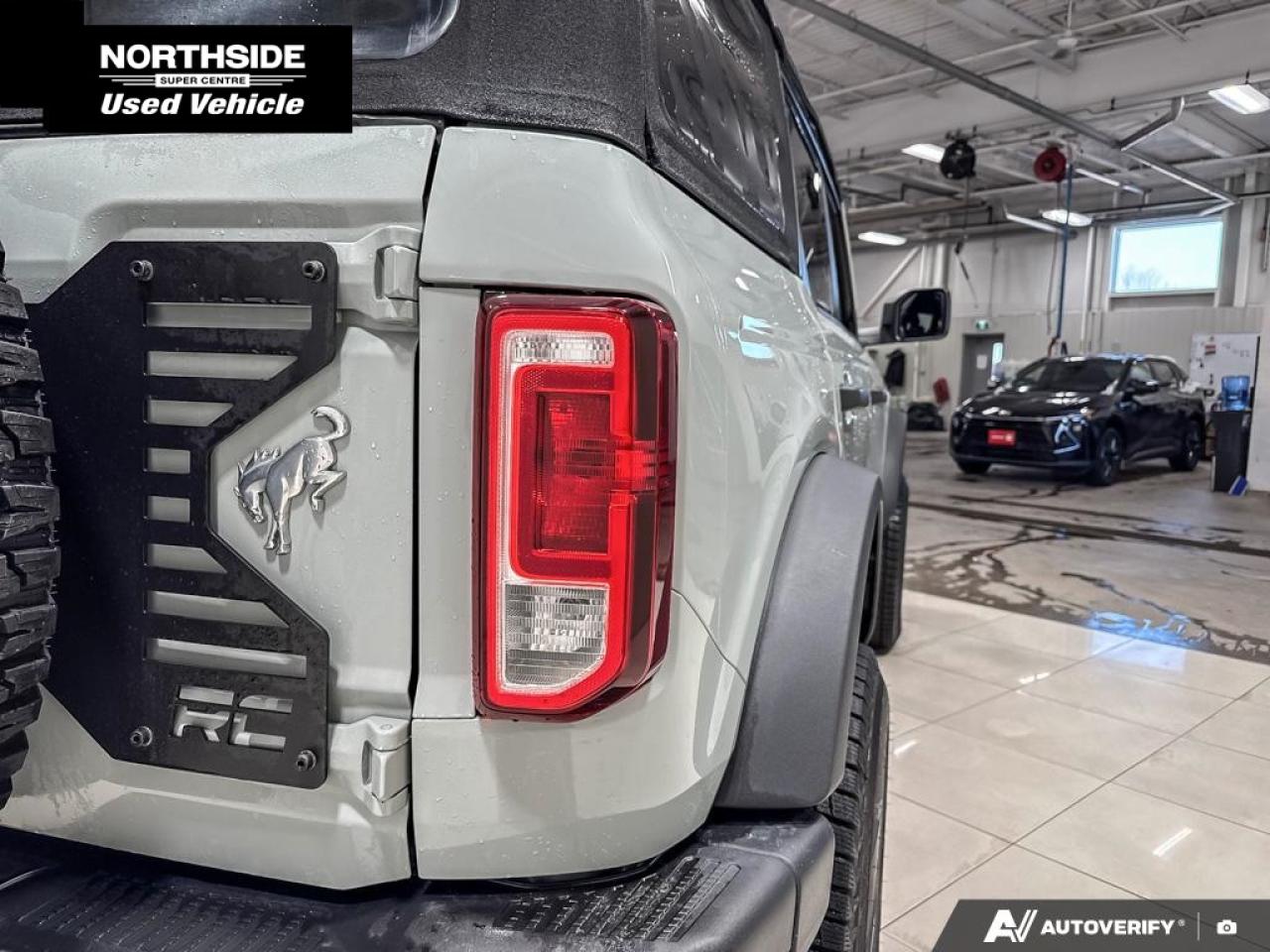 2023 Ford Bronco Black Diamond 4dr 4x4 Photo