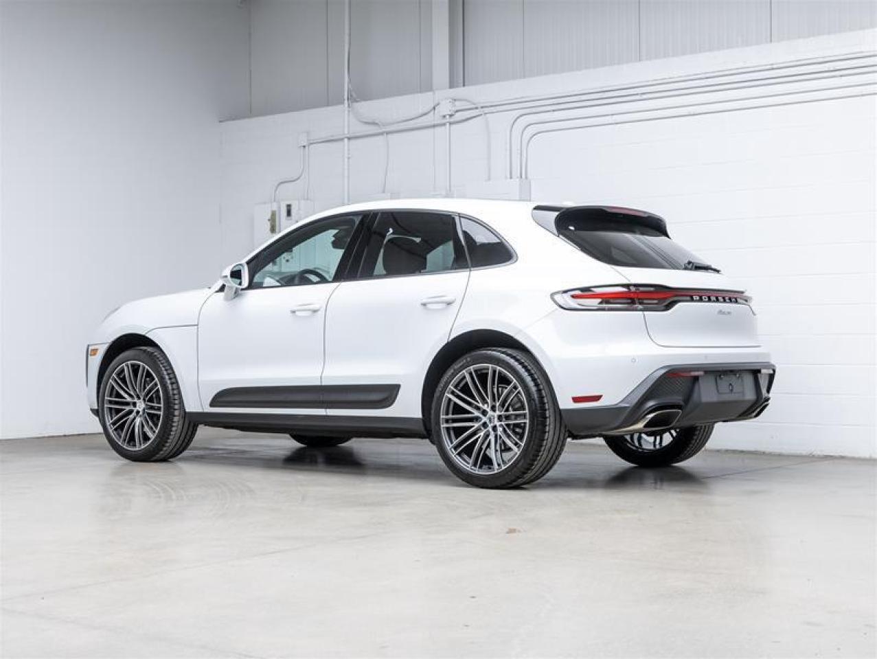 2025 Porsche Macan  Photo