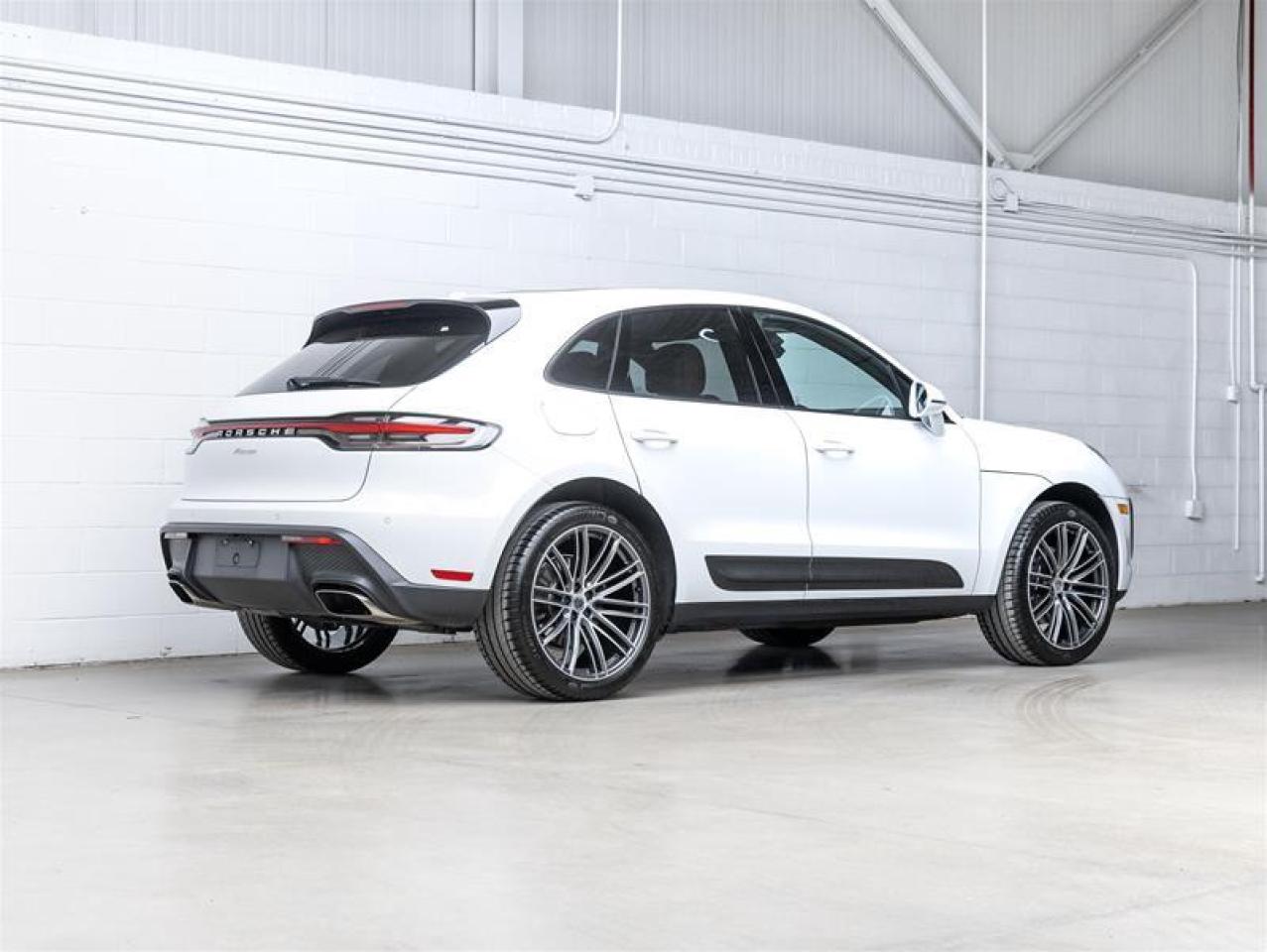 2025 Porsche Macan  Photo
