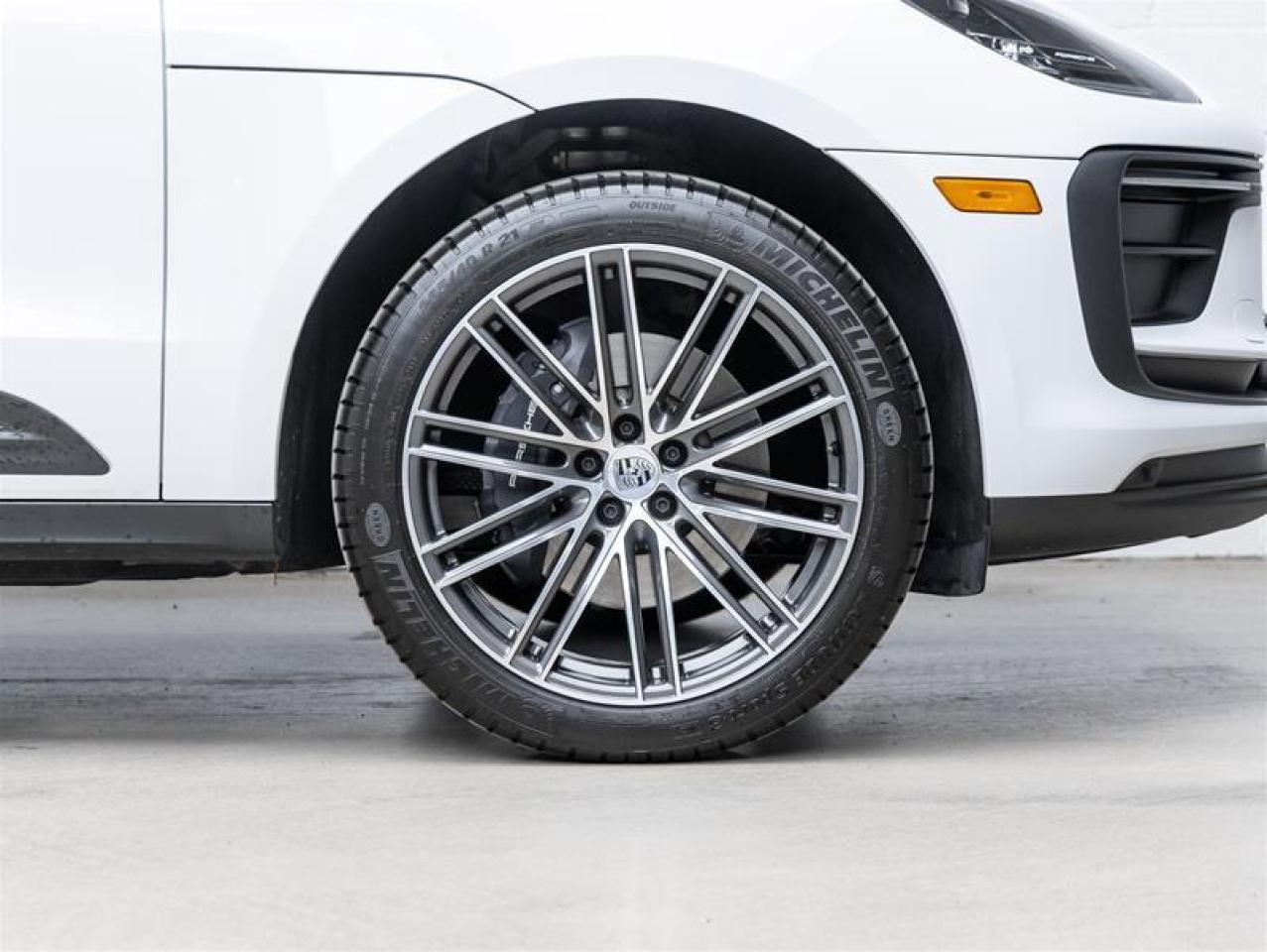 2025 Porsche Macan  Photo