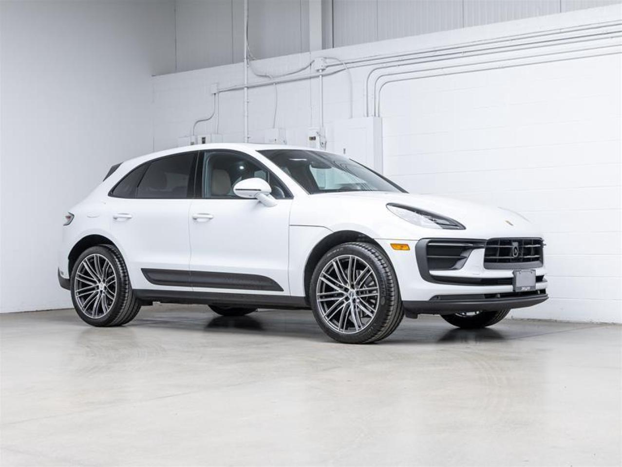 2025 Porsche Macan  Photo