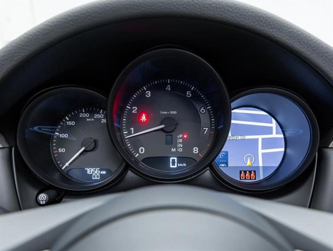 2025 Porsche Macan  Photo