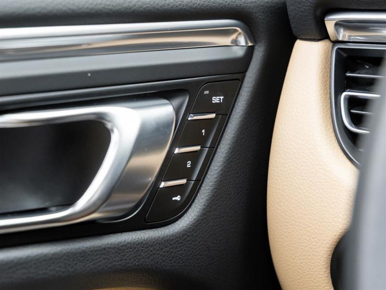 2025 Porsche Macan  Photo