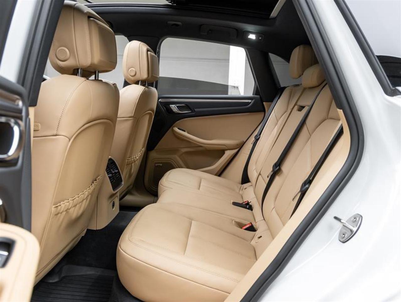 2025 Porsche Macan  Photo