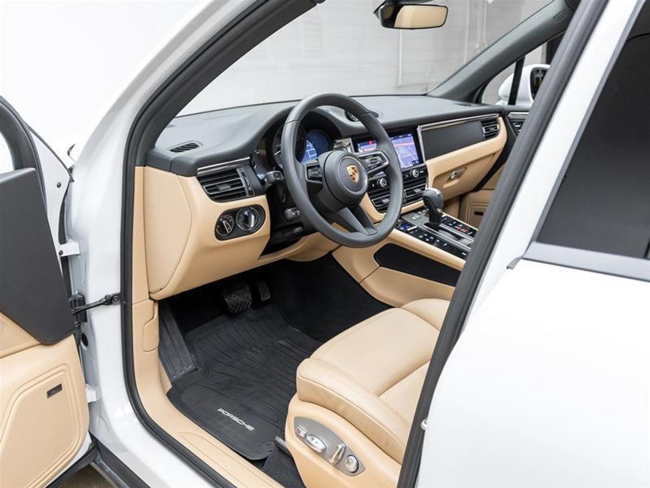 2025 Porsche Macan  Photo