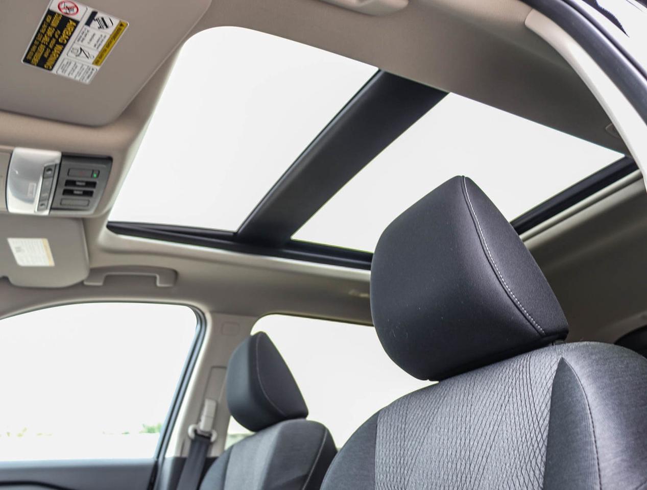2025 Nissan Rogue SV MOONROOF Photo