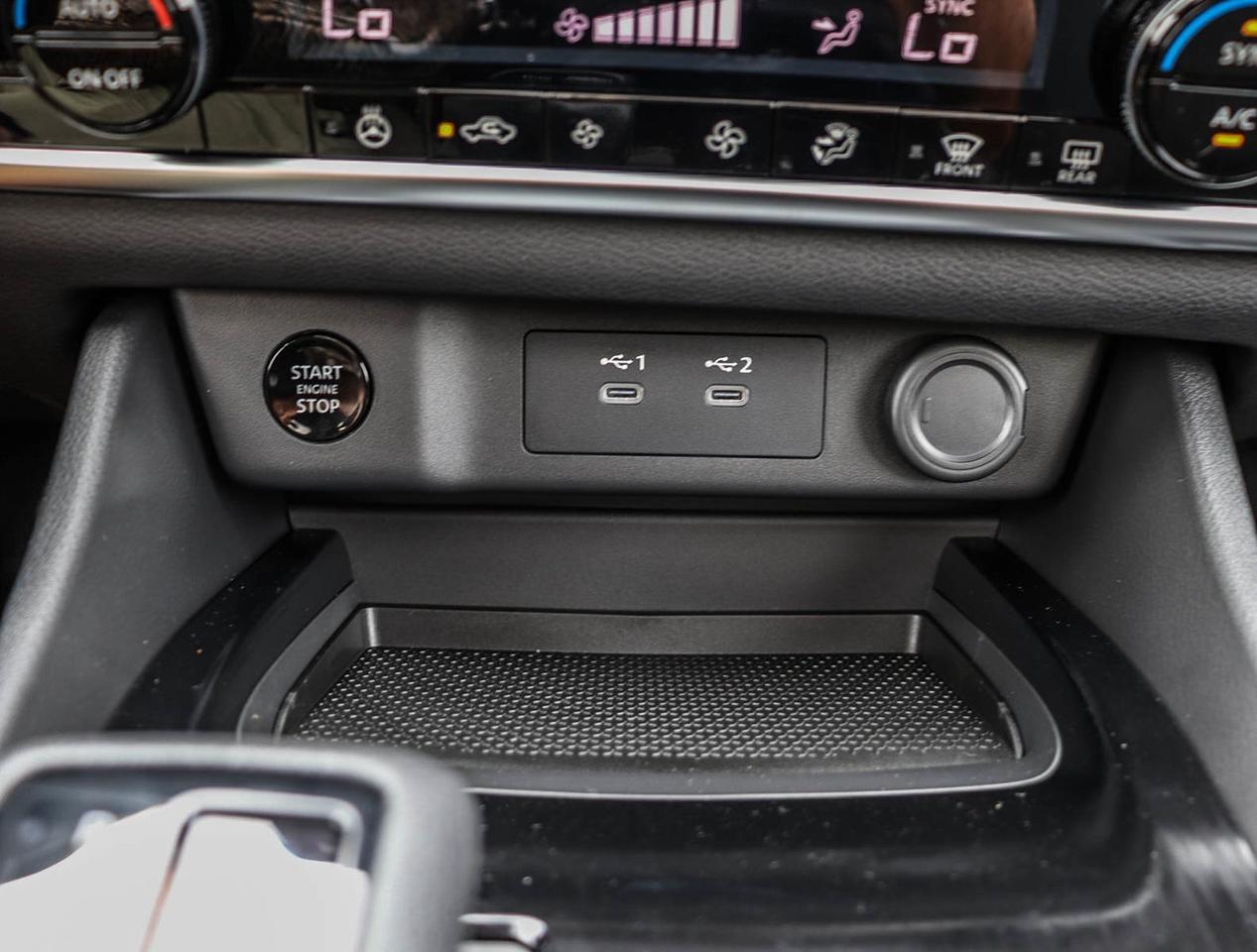 2025 Nissan Rogue SV MOONROOF Photo