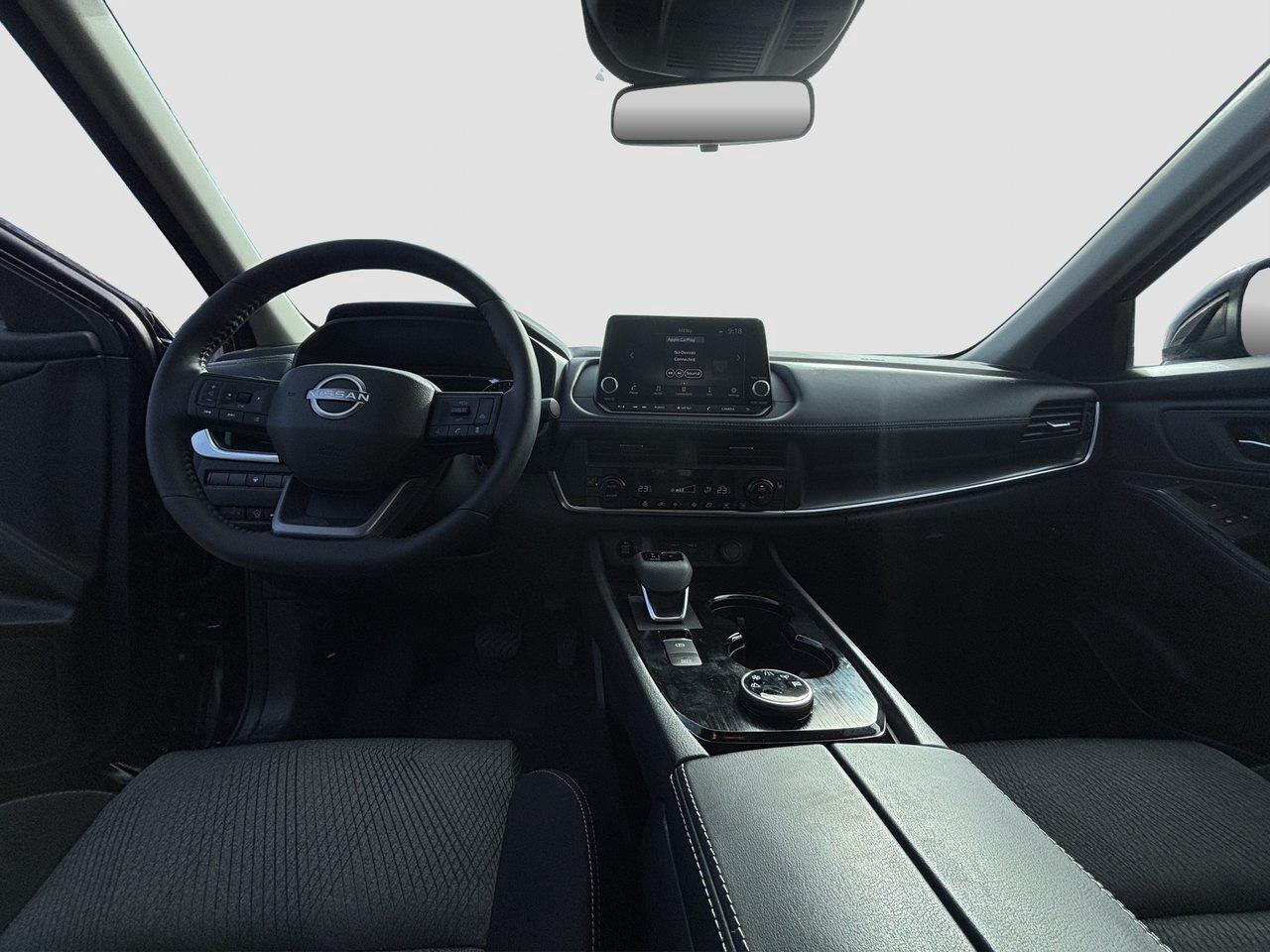 2025 Nissan Rogue SV Moonroof ALLOYS   HEATED STEERING   HEATED SEAT Photo