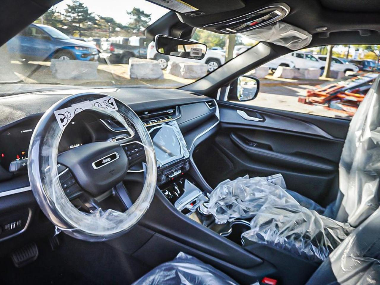 2025 Jeep Grand Cherokee  Photo