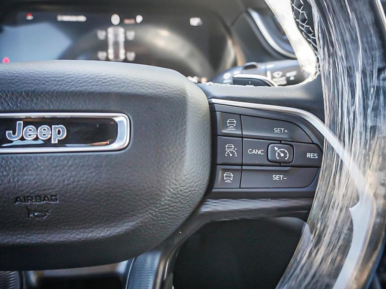 2025 Jeep Grand Cherokee  Photo