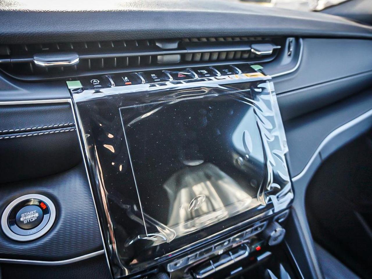 2025 Jeep Grand Cherokee  Photo