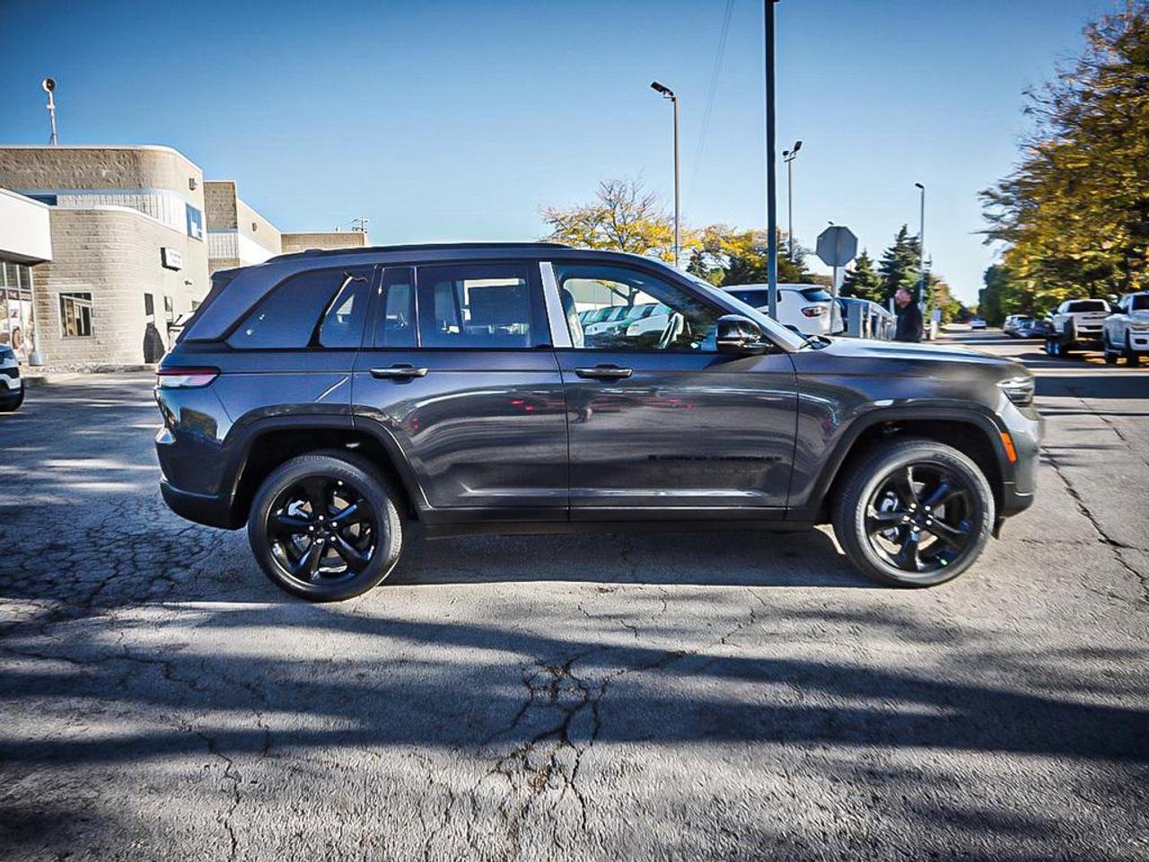 2025 Jeep Grand Cherokee  Photo