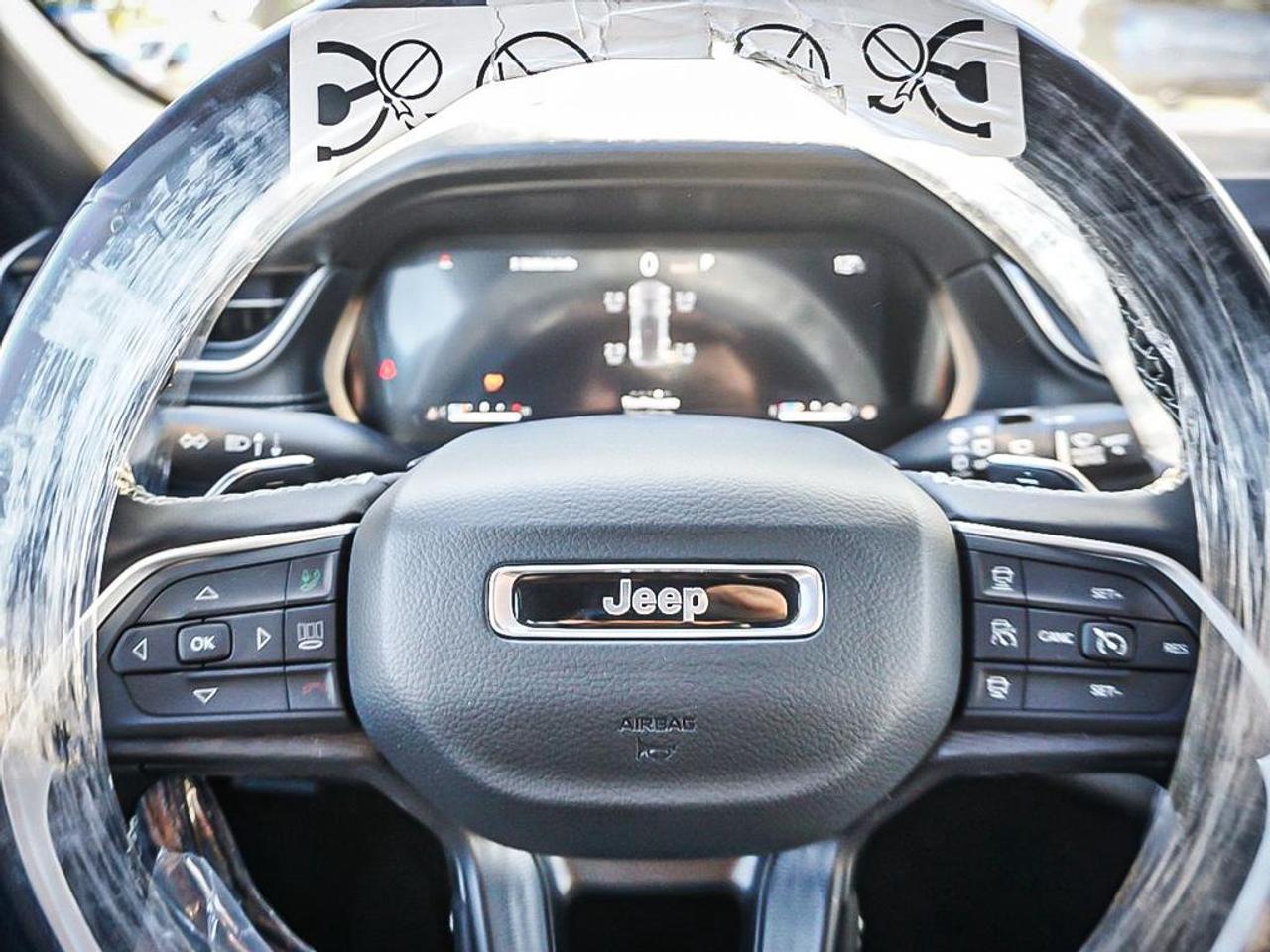 2025 Jeep Grand Cherokee  Photo