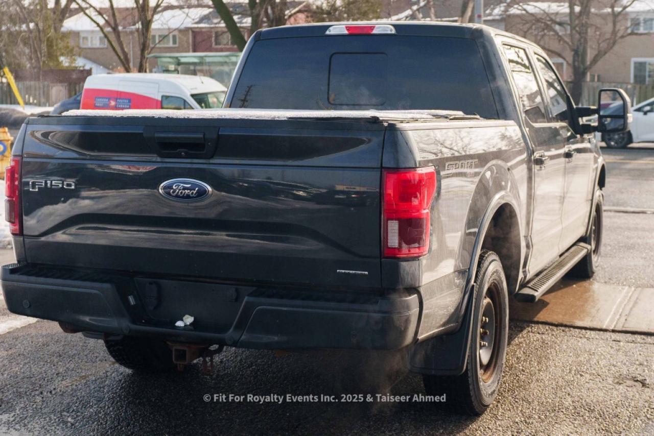 2016 Ford F-150 4WD Supercrew 145 XLT Photo2