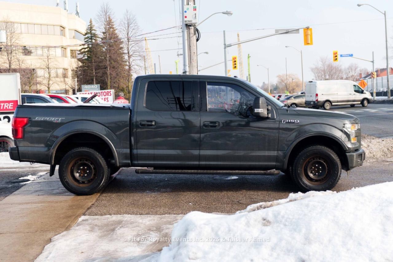 2016 Ford F-150 4WD Supercrew 145 XLT Photo