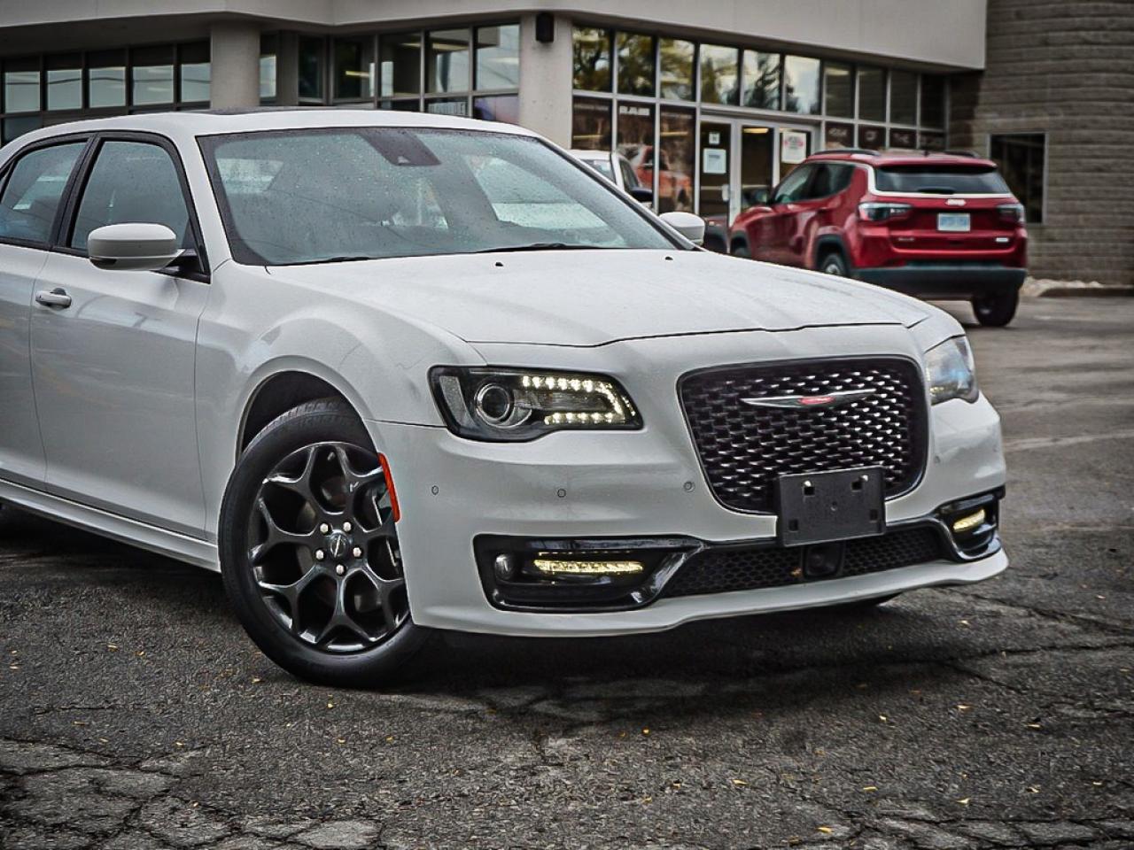 2023 Chrysler 300  Photo