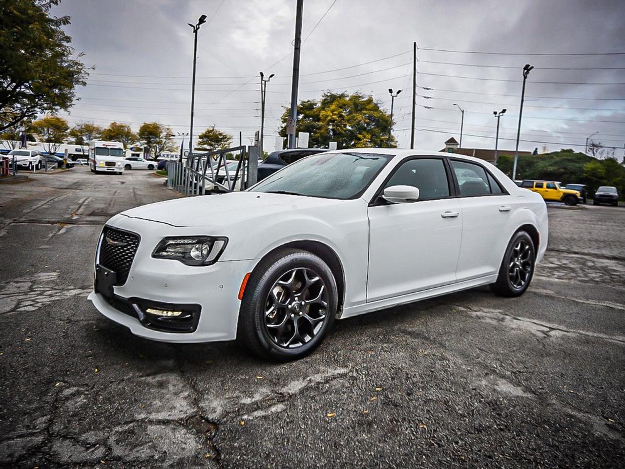 2023 Chrysler 300  Photo