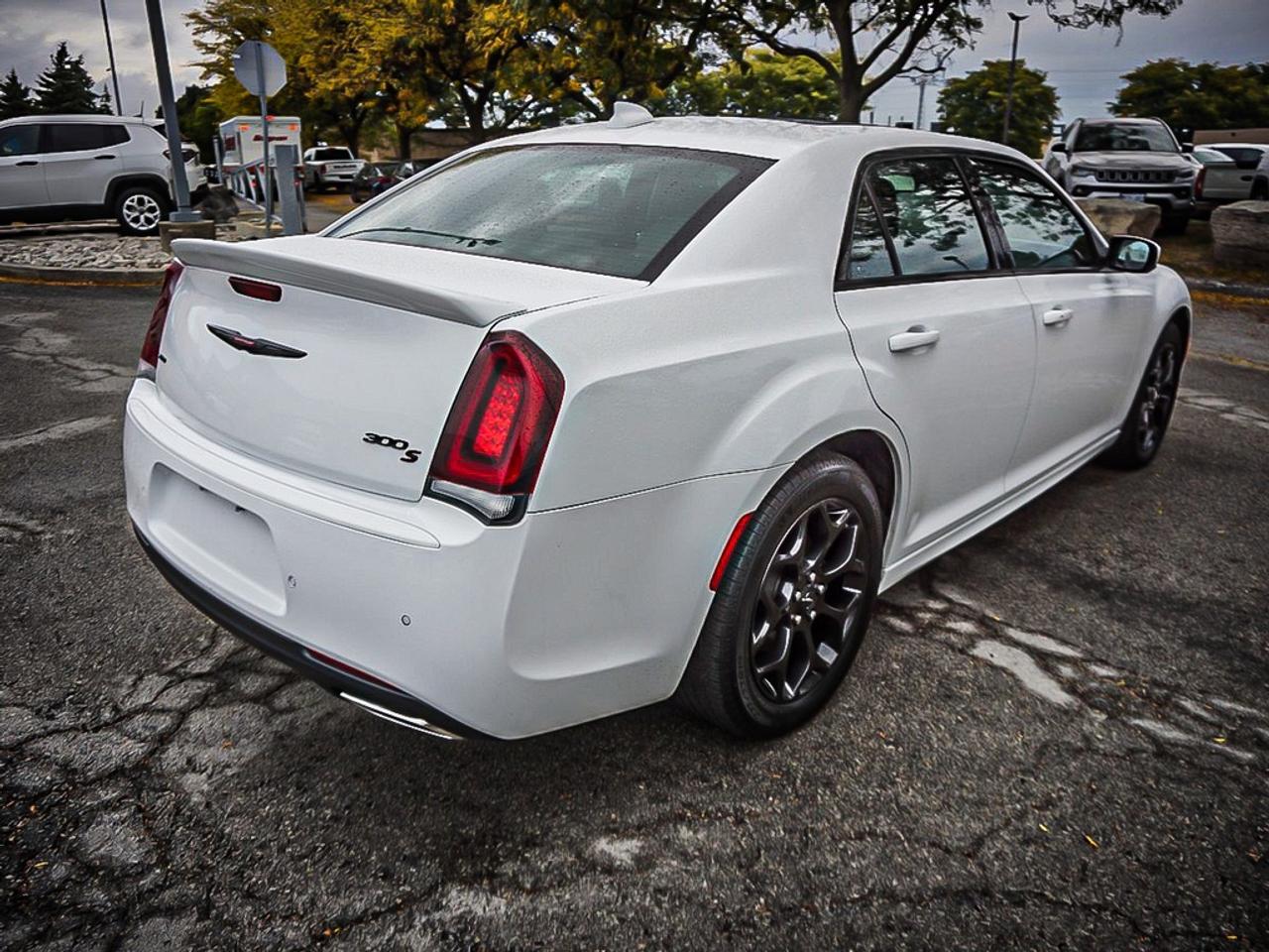 2023 Chrysler 300  Photo