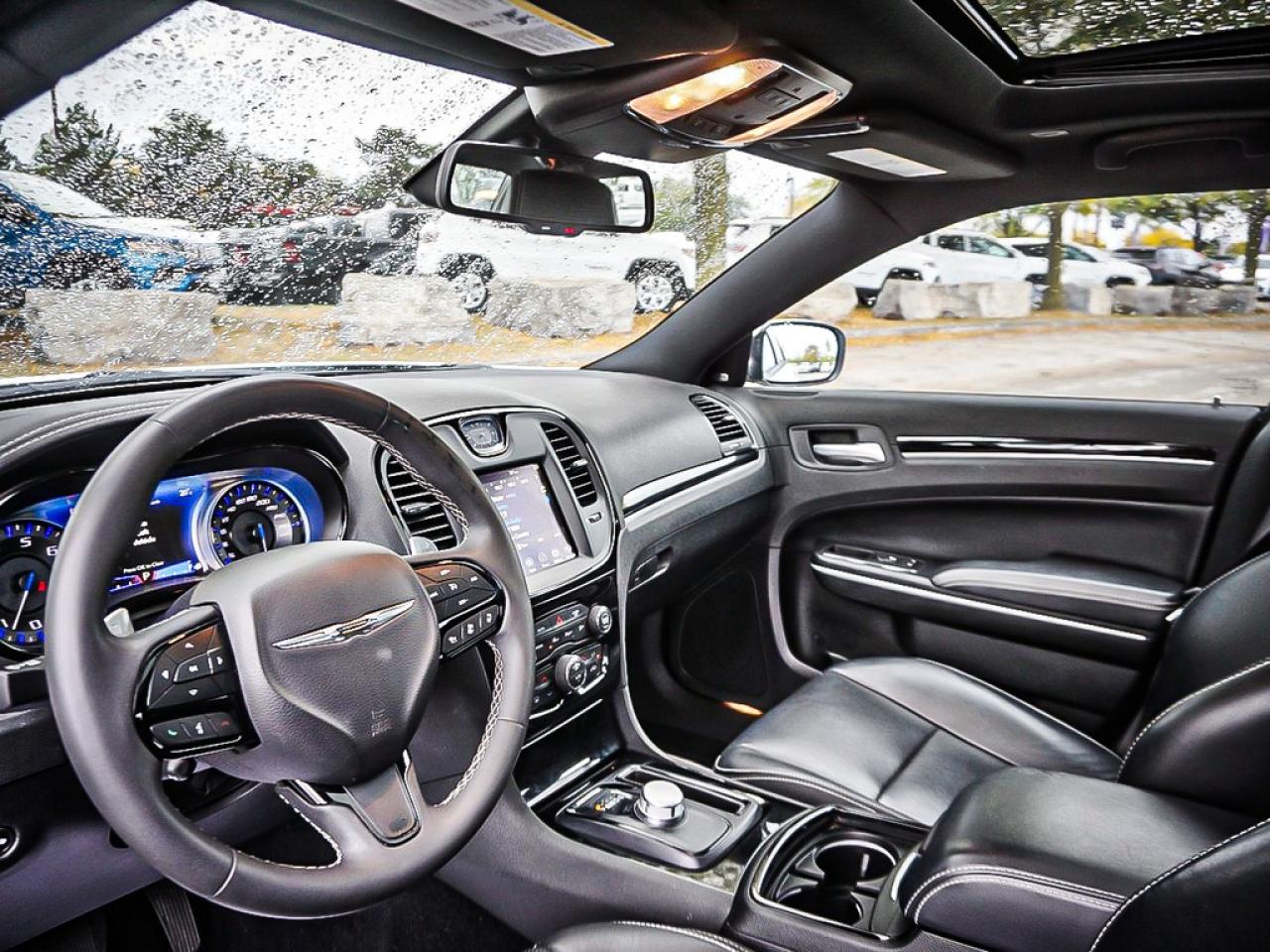 2023 Chrysler 300  Photo