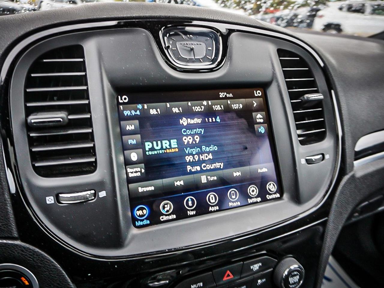 2023 Chrysler 300  Photo