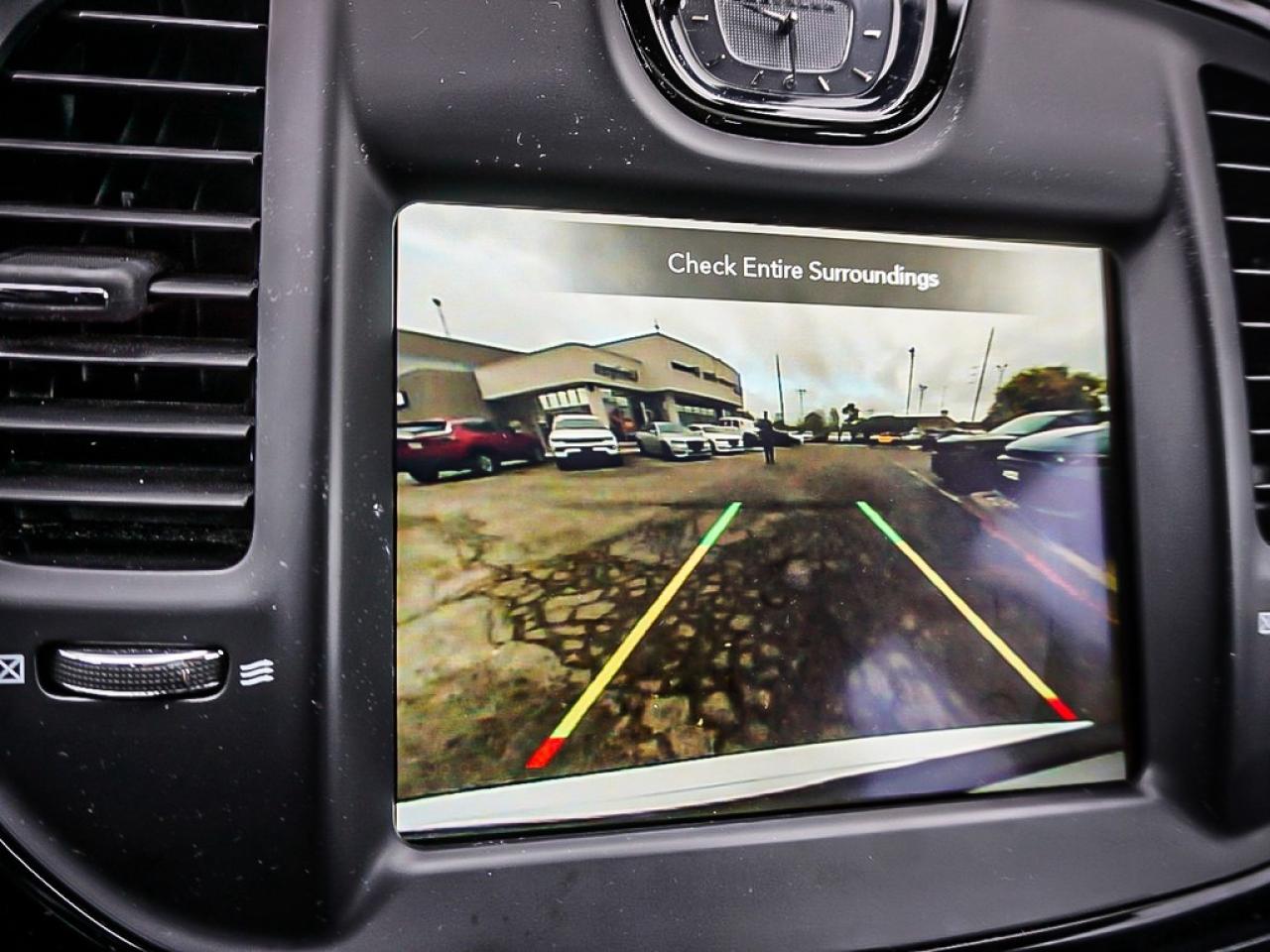 2023 Chrysler 300  Photo