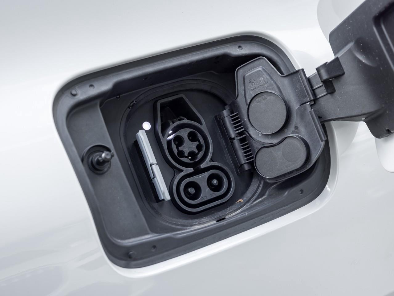 2024 BMW i4 eDrive40 4dr Rear-Wheel Drive Gran Coupe Photo