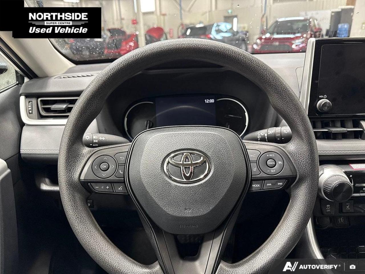 2025 Toyota RAV4 LE 4dr All-wheel Drive Photo