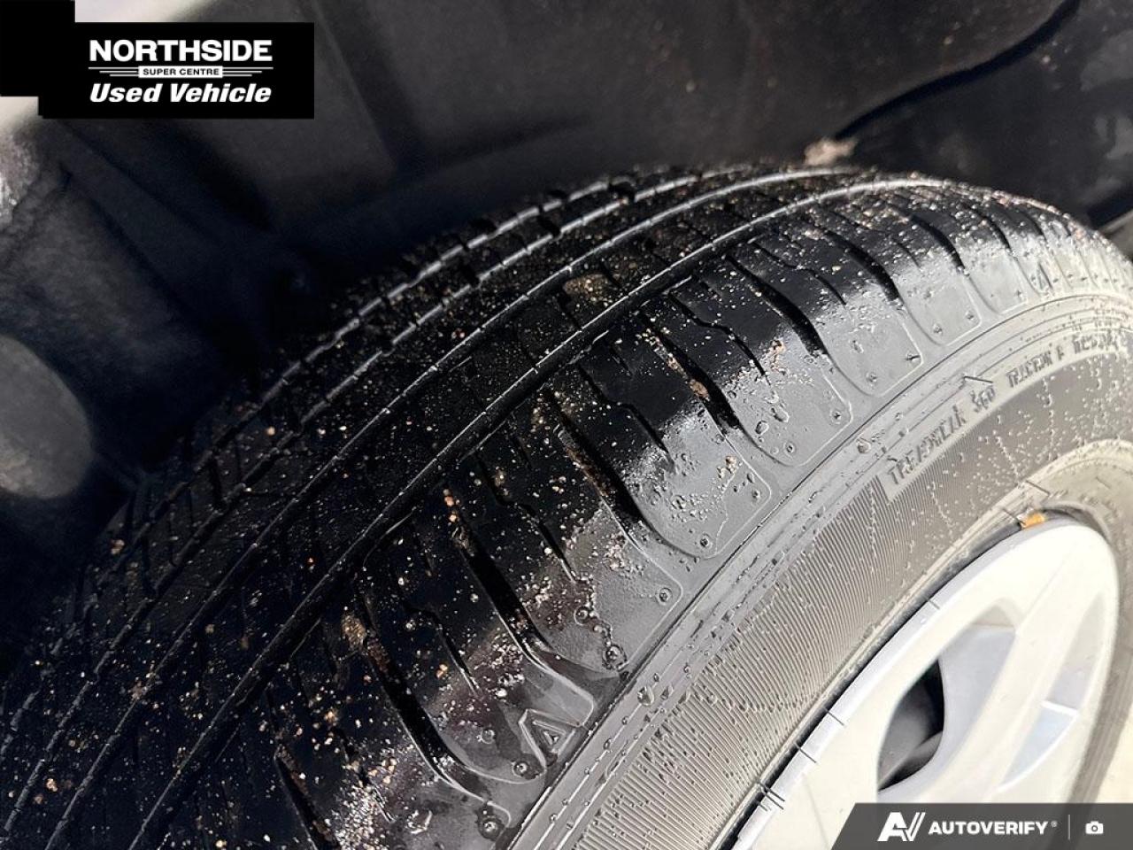 2025 Toyota RAV4 LE 4dr All-wheel Drive Photo