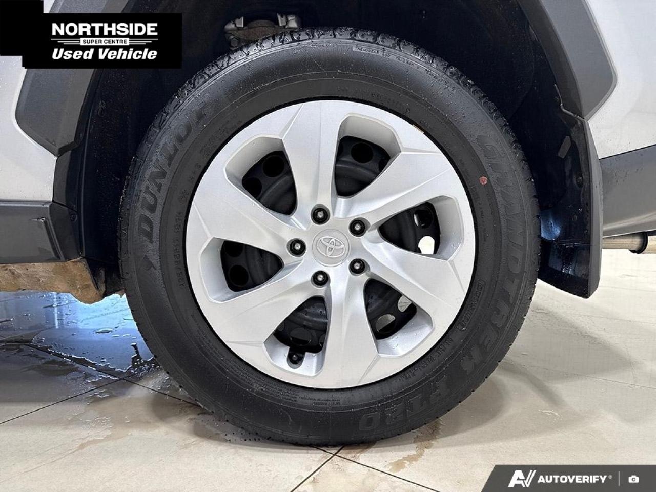 2025 Toyota RAV4 LE 4dr All-wheel Drive Photo