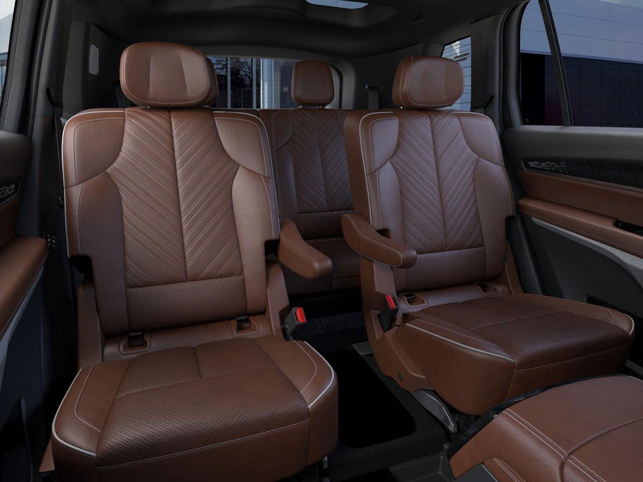 2026 Cadillac VISTIQ Platinum 4dr All-Wheel Drive Photo