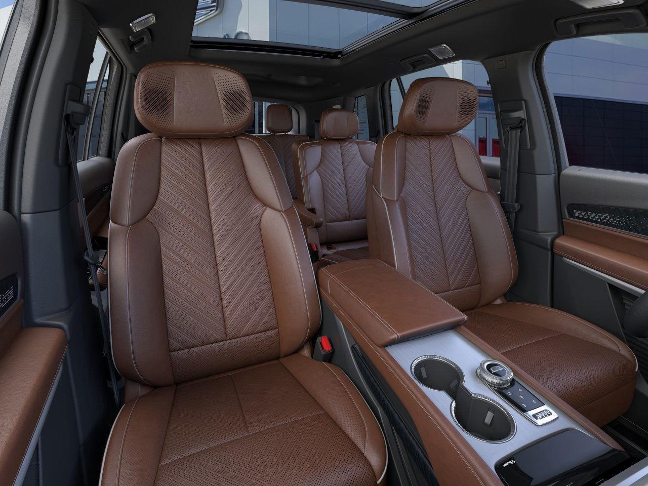 2026 Cadillac VISTIQ Platinum 4dr All-Wheel Drive Photo