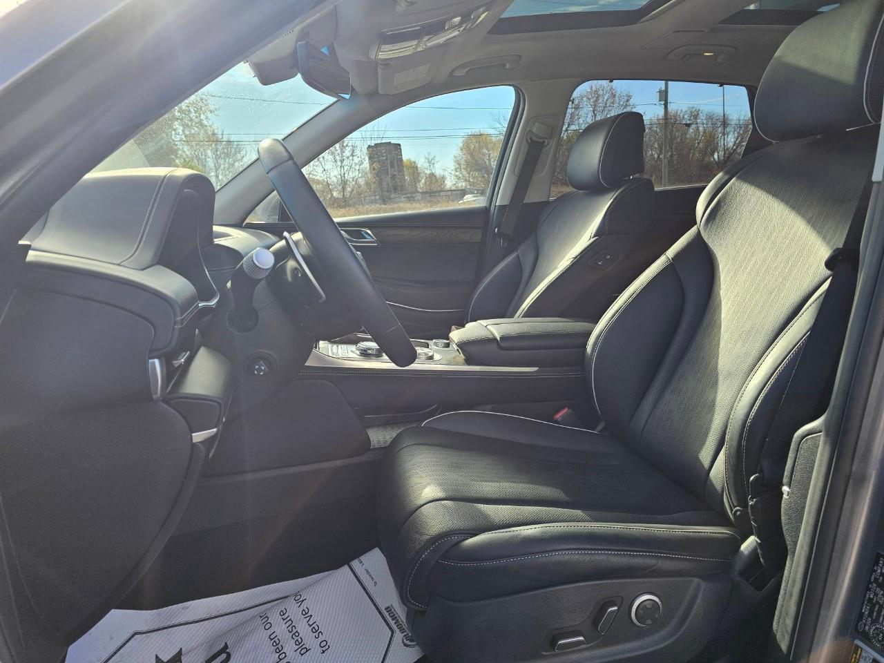 2024 Genesis GV80 3.5T Advanced 5P 4dr All-Wheel Drive Photo